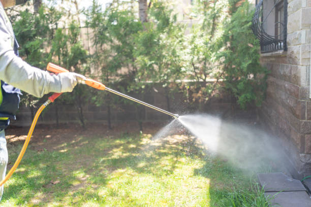 Best Wildlife Control Services  in Grandview Plaza, KS